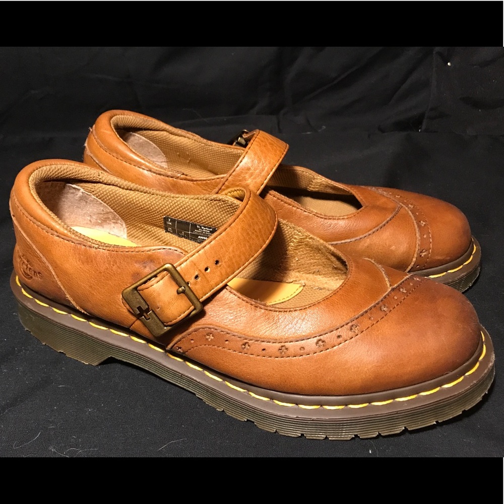 LIKE NEW Dr. Martens ALISON MaryJane Sz 41